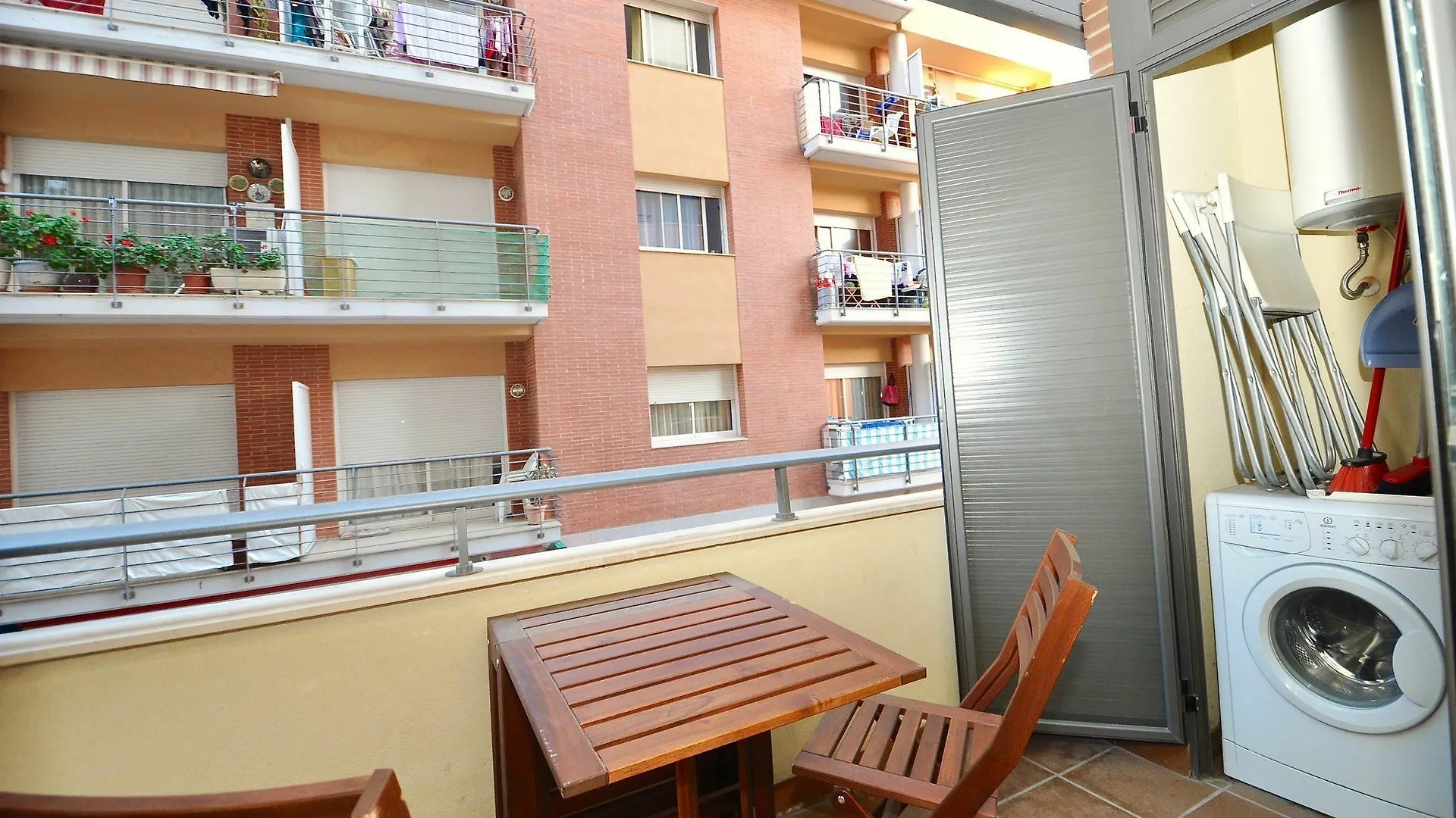 Apartamento Lloretholiday Granada Lloret de Mar 0*,  Spain